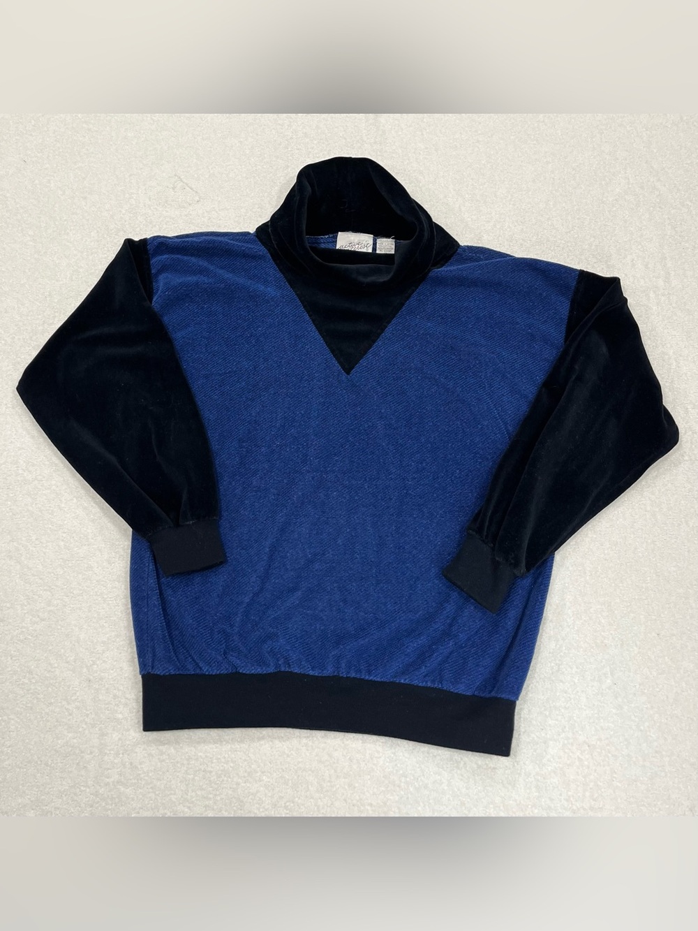 90s Active Interest by Mervin’s Blue/Black Velour Colorblock Mock Neck Sweater L